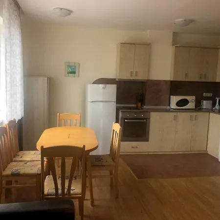 2 Bed With Sea Views Сонячний Берег
